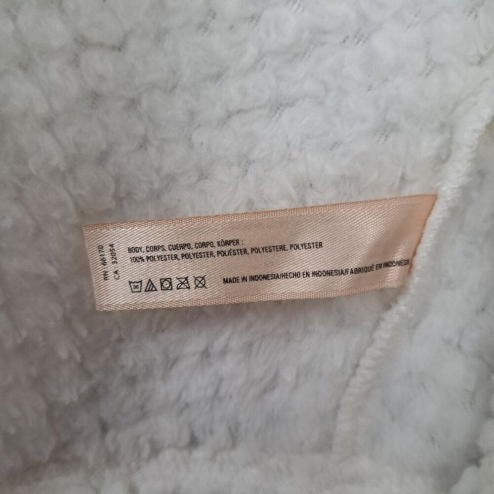 Anthropologie Saturday Sunday Cozy Sherpa Faux Fur White Vest - Picture 7 of 8
